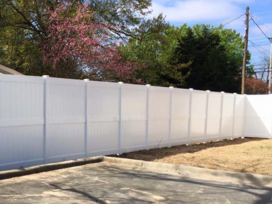 Commercial Commercial Vinyl Fence Company In Texas and Arkansas