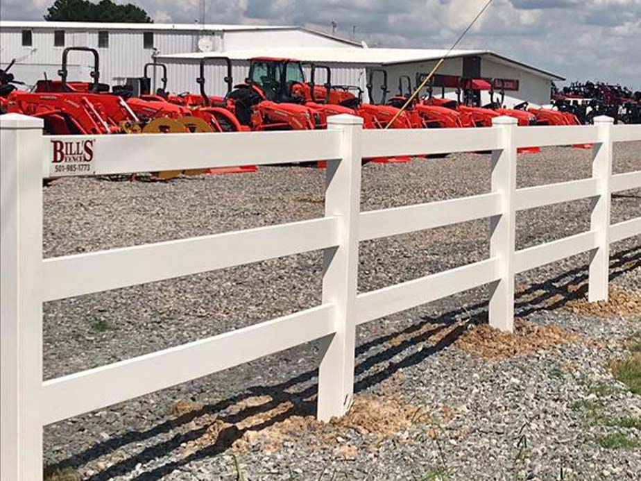 Commercial Vinyl Fence Contractor in Texas and Arkansas