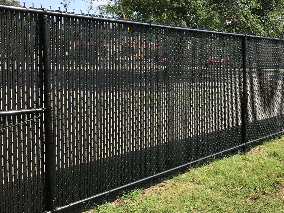 Commercial Privacy Slats and Wind Screens in the Texas and Arkansas area.