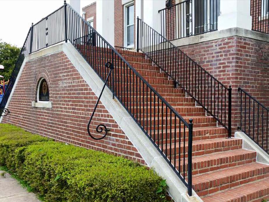 Commercial Railings in the Texas and Arkansas area.