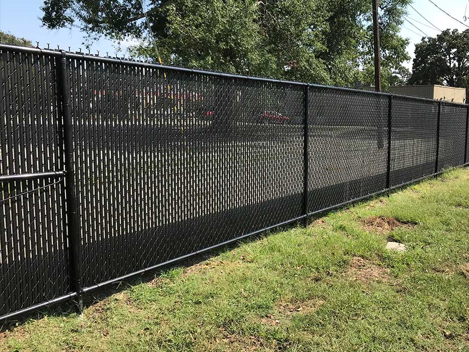 Industrial Privacy Slats and Windscreens in Texas and Arkansas