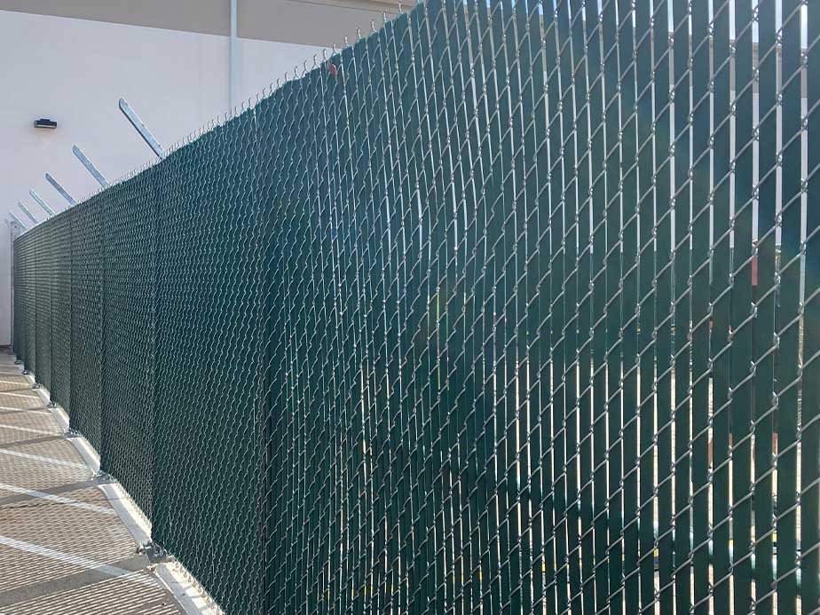 Industrial Privacy Slats and Windscreens in Texas and Arkansas