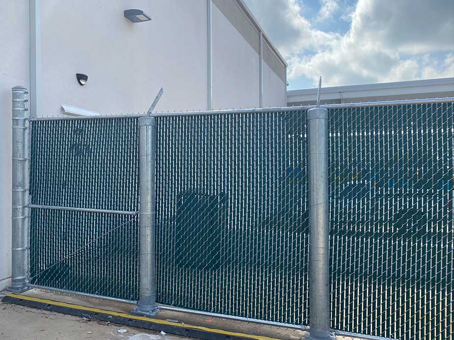 Industrial Privacy Slats and Windscreens in Texas and Arkansas